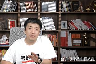 库里：我们认为维金斯的那一投足以让球队挺过困境 但这还不够